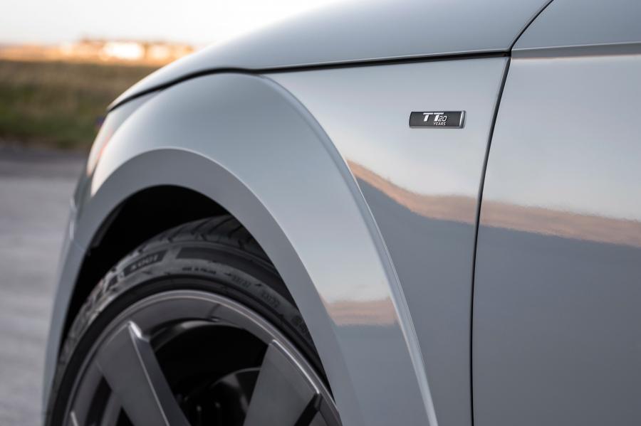 Детали экстерьера Audi TT Roadster 20 Years (8S) 2018 года  (WW) (фото 15 из 44)